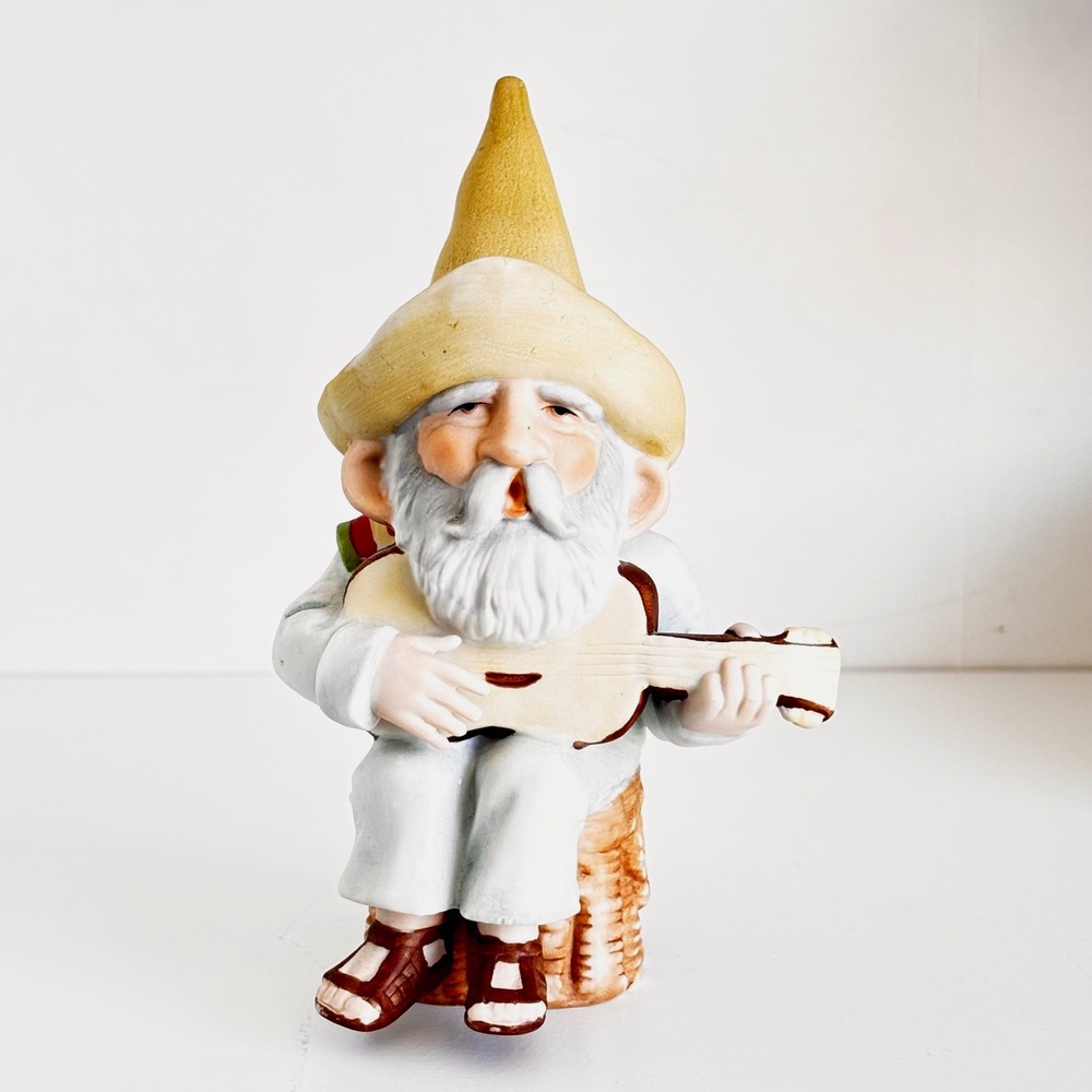 Vintage Gnomes of the World Mexican Musician Figurine Unieboek Korea 5.5"